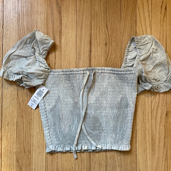 NWT Aritzia Wilfred smocked blouse size Xs silver sage - Picture 2 of 5